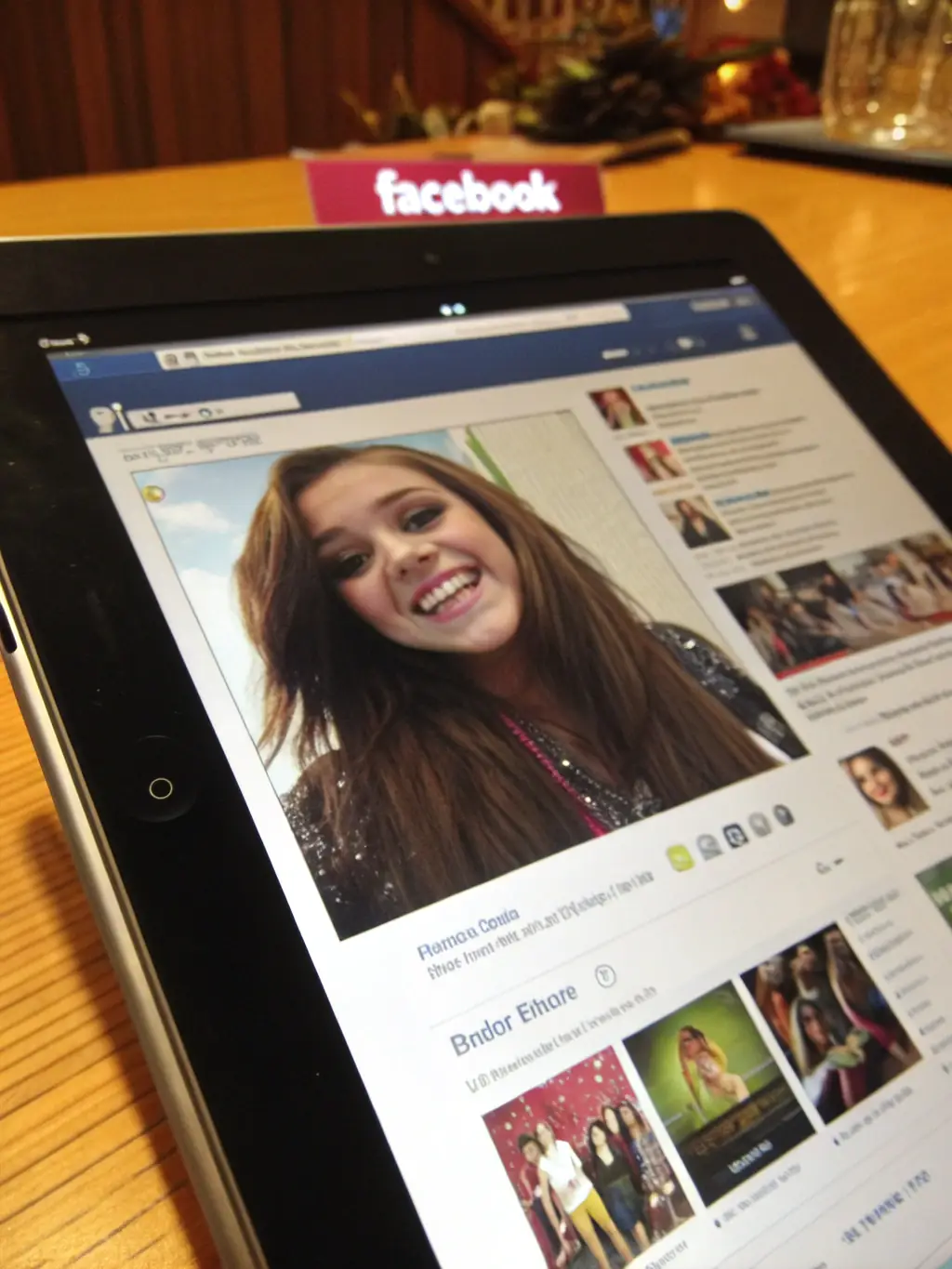 An engaging image of a Facebook Fanpage with a large following, showcasing its potential for brand promotion and community engagement.